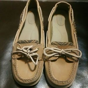 WOMEN'S ANGELFISH" SPERRY BOAT SHOES SZ.7.5M